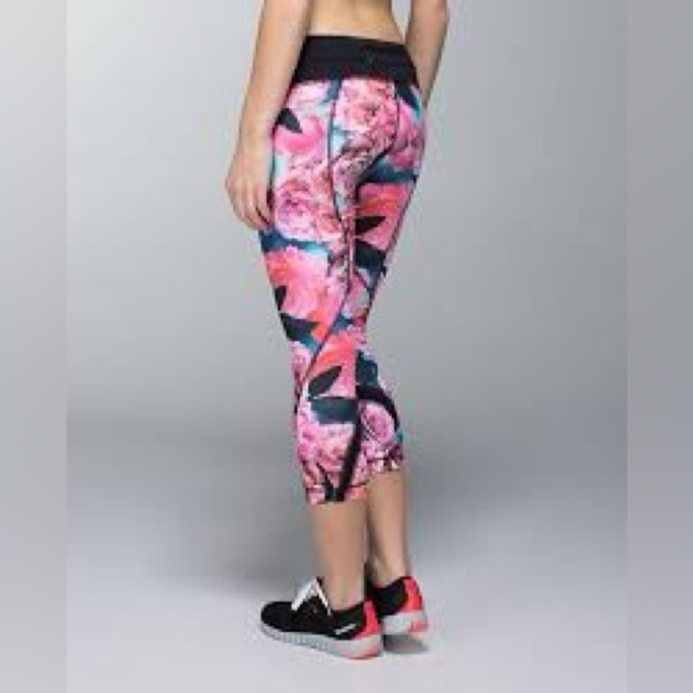🍋🍋 LULULEMON Run: Inspire Crop - Size 8 🍋🍋 - Picture 12 of 13